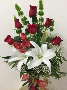 A Flutter of Love Bouquet Half Dozen Rose With Stargazer Lily and a Glittering Butterfly – Brea Florist, Brea CA