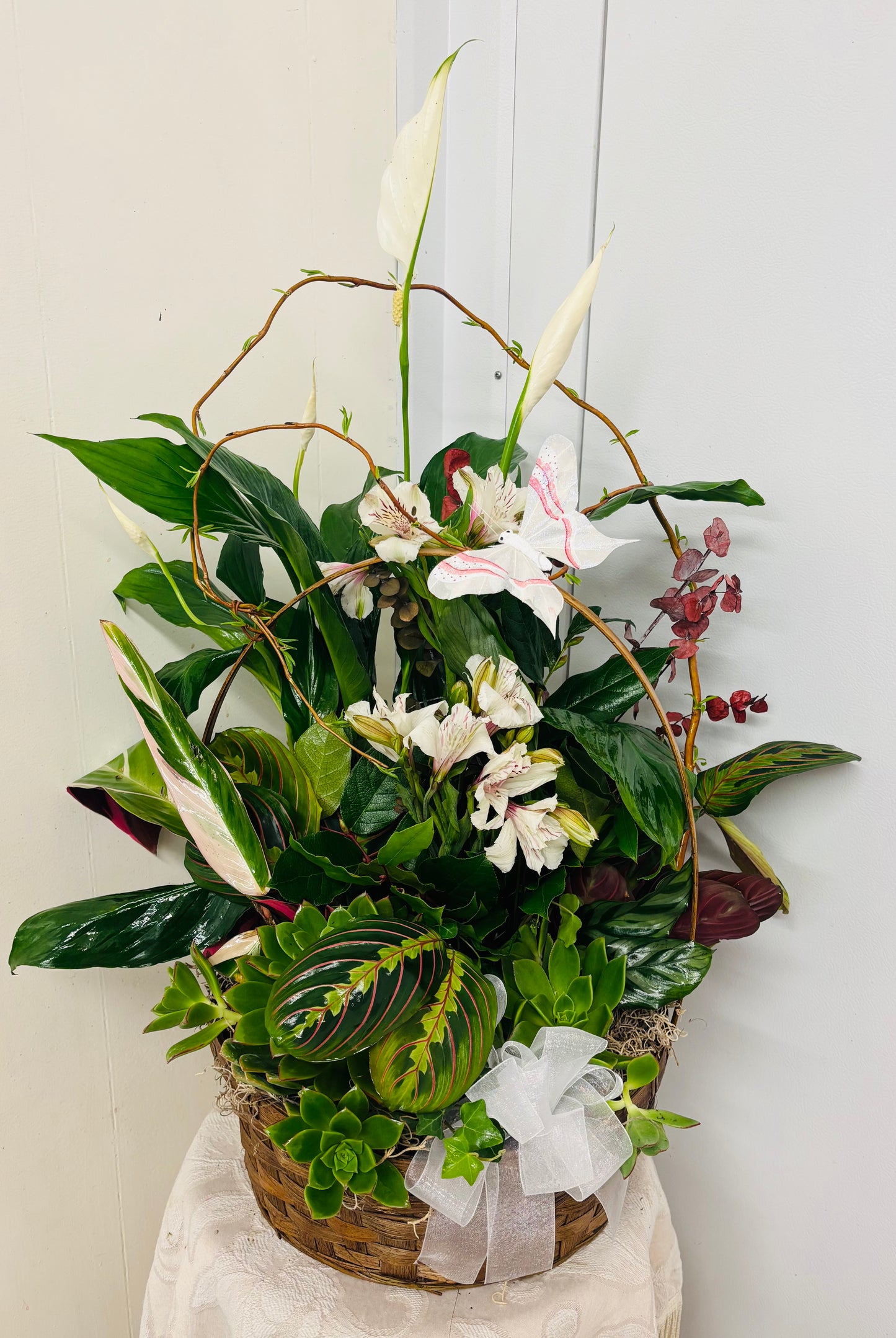 Garden of Love Planter Basket – Brea Florist, Brea CA