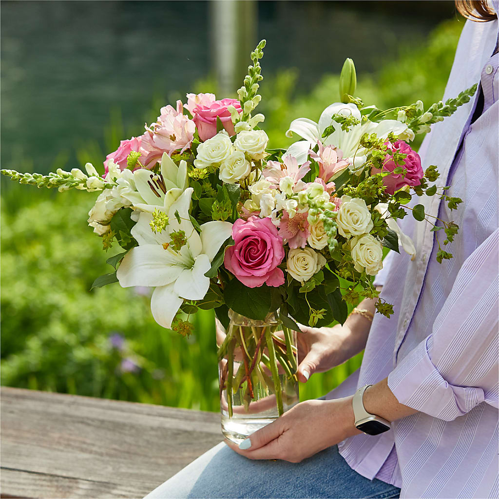 Fondly Bouquet –  Brea Florist, Brea CA